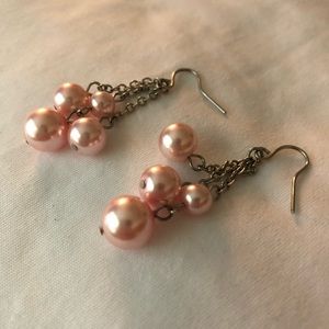 Pink pearled dangle earrings